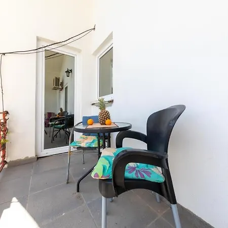 Sunny Grapes Apartments Budva Zimmer foto